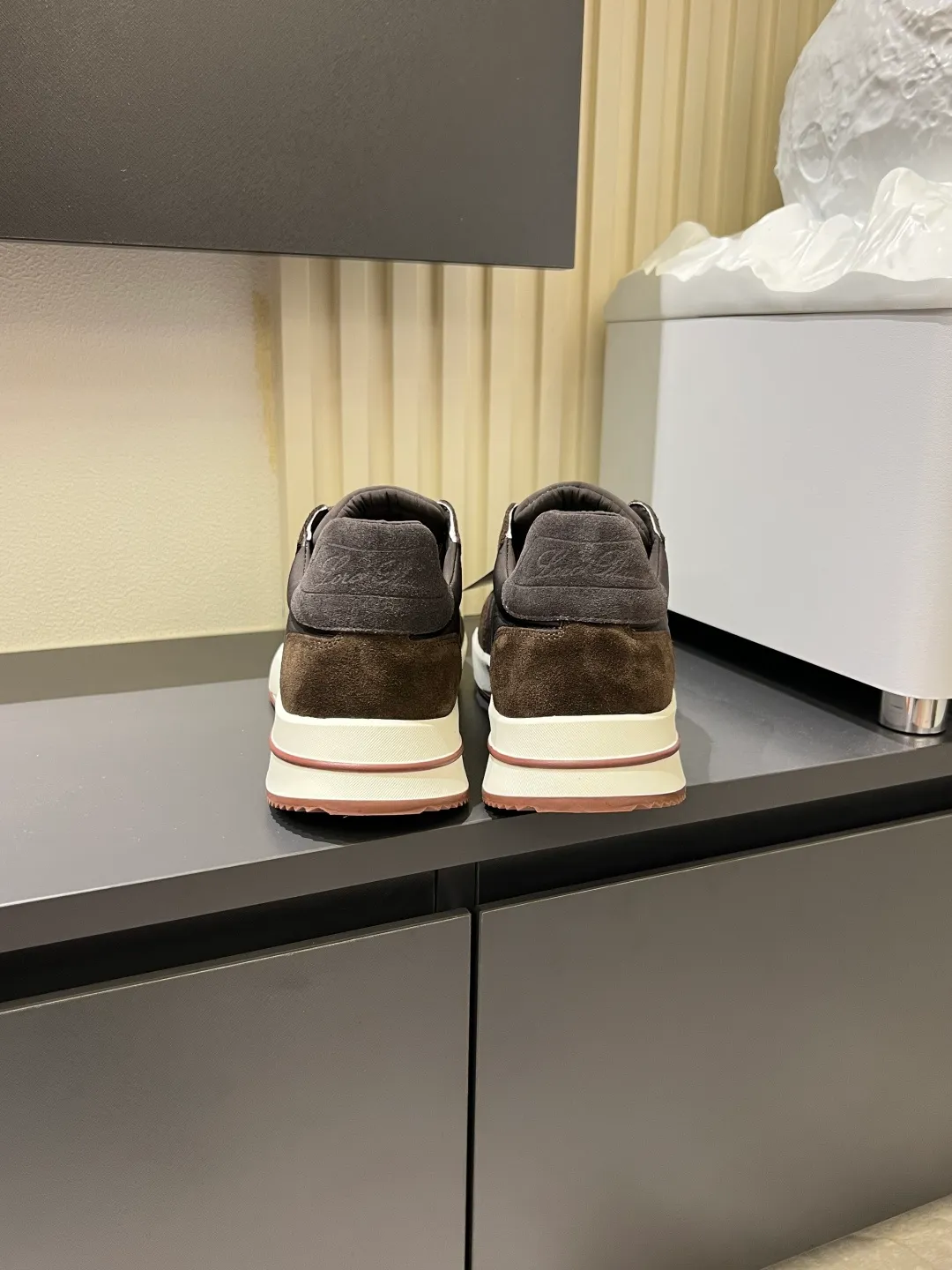 Men's men's shoes 💰p480 Loro men's shoes 💰piana niche classic jogging shoes, men's lace-up casual shoes and sneakers, high-quality lightweight and comfortable fabrics, suitable for outdoor leisure, the color scheme is young and energetic, and it looks great with sportswear or casual suits! Size: 38-44 (45 customized)